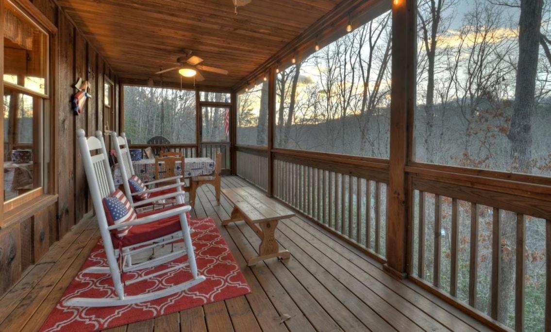 American Dream Americana Decor Close To Downtown Blue Ridge Exterior foto